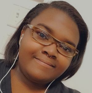 Meet your Posher, Zarria